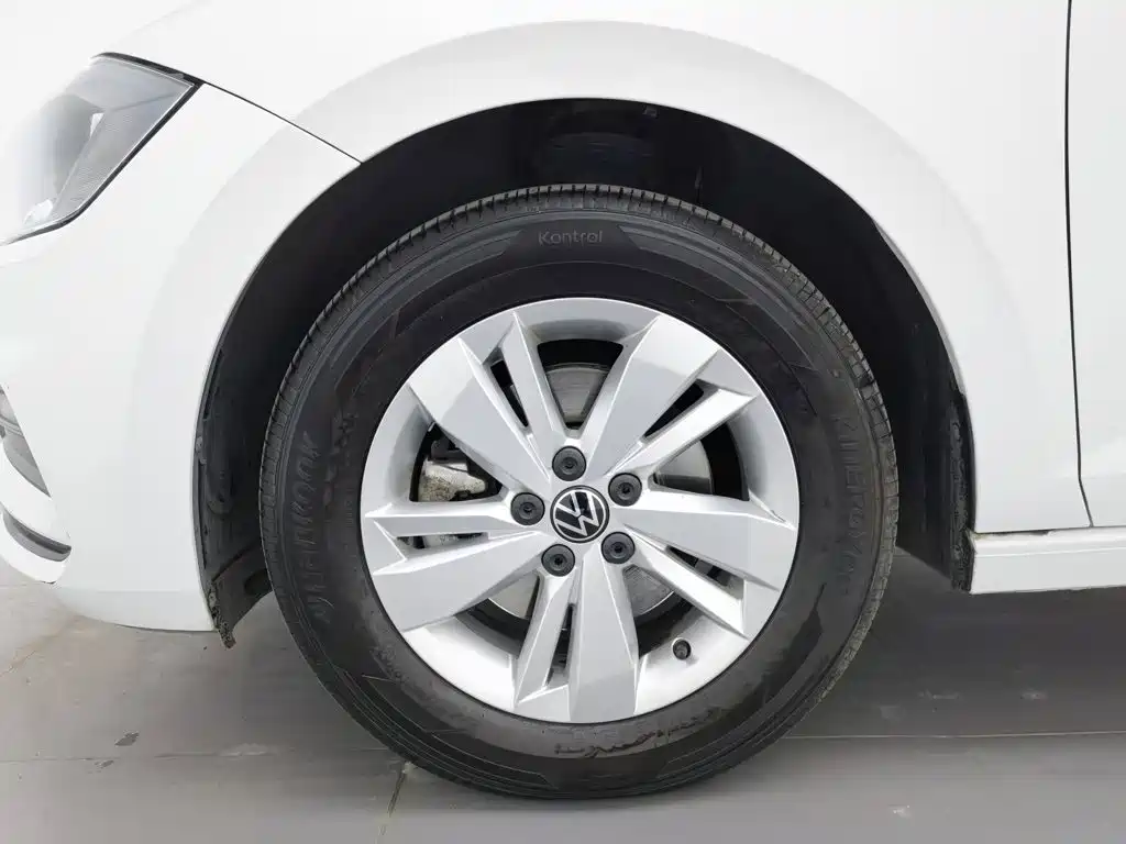 Volkswagen Polo — миниатюра 17