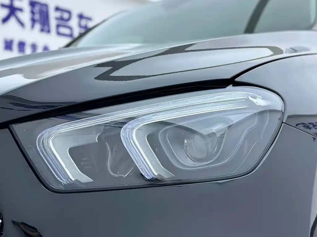 Mercedes-Benz GLE (Import) — миниатюра 8