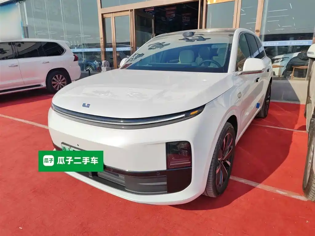 Li Auto Li L6 2025