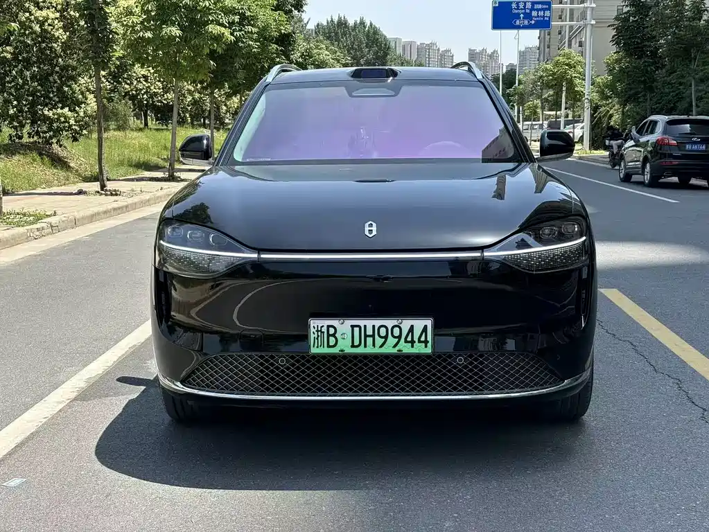 Aito M9 2025 Ultra 52kWh 6 мест (192 ）