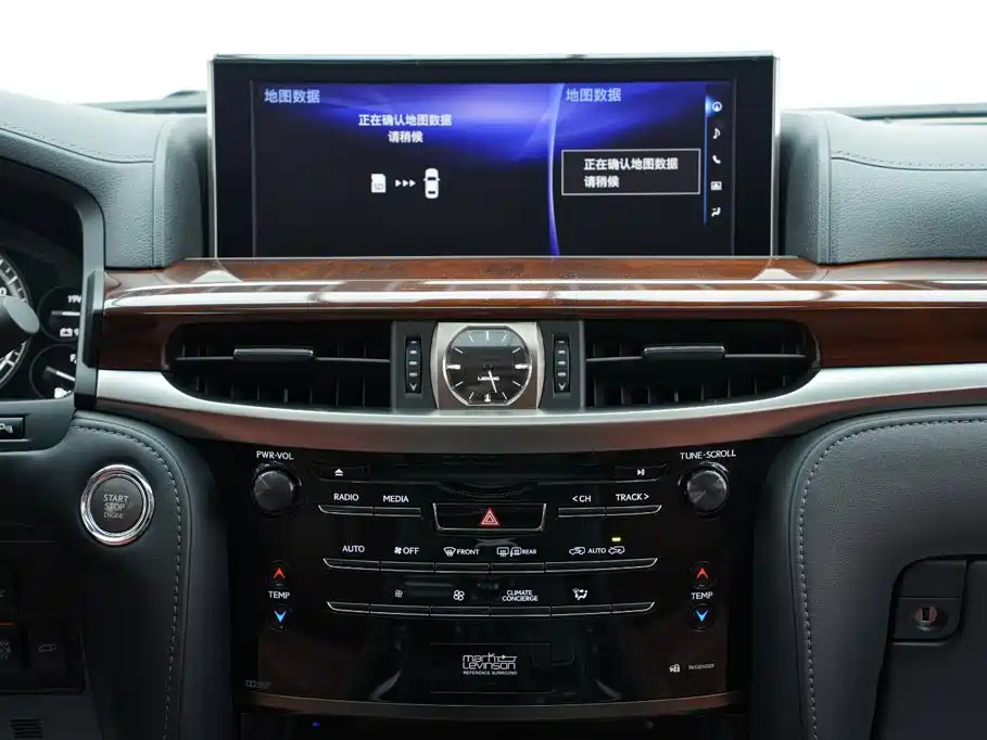 Lexus LX — миниатюра 22