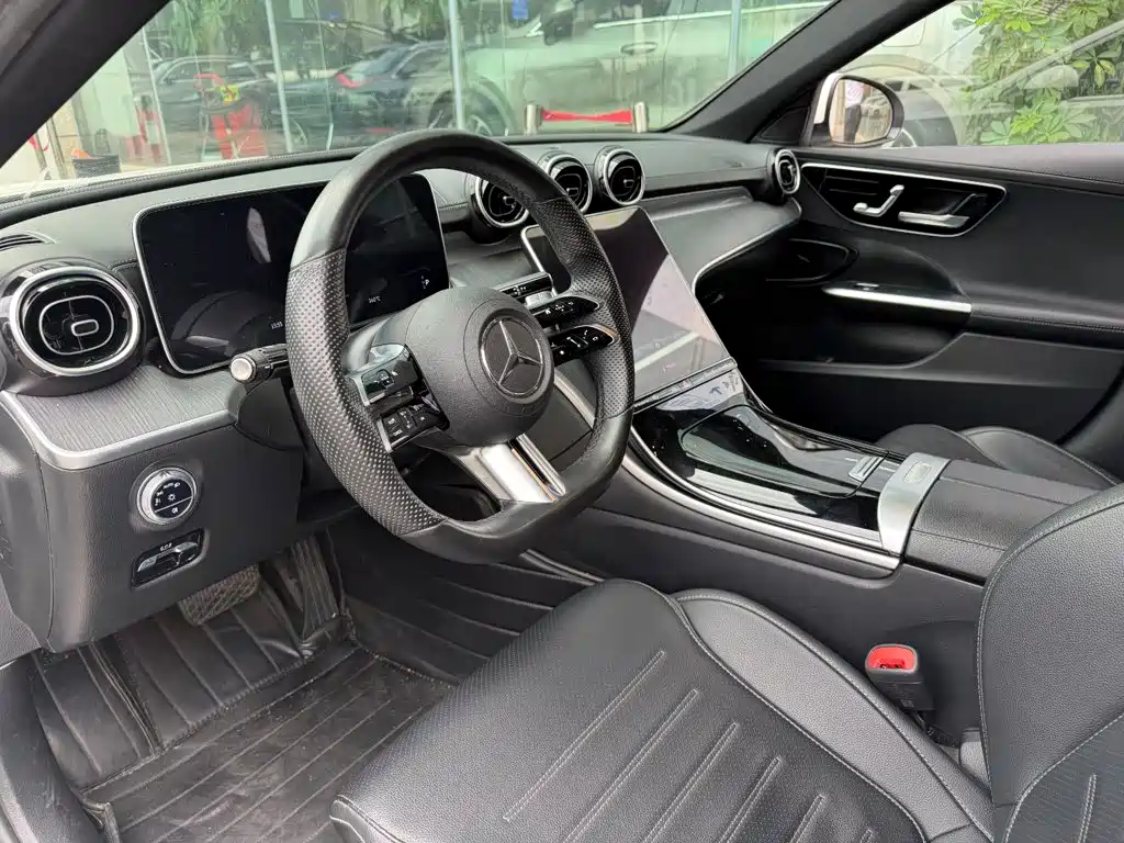 Mercedes-Benz C-Class — миниатюра 7