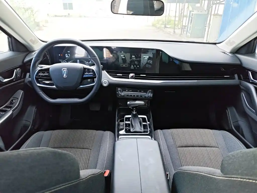 Bestune B70 — миниатюра 6