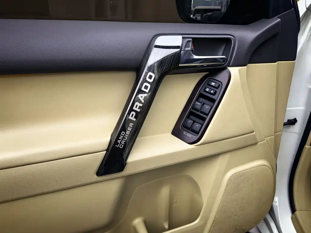 Toyota Land Cruiser Prado 2016 3.5L AT TX-L NAVI