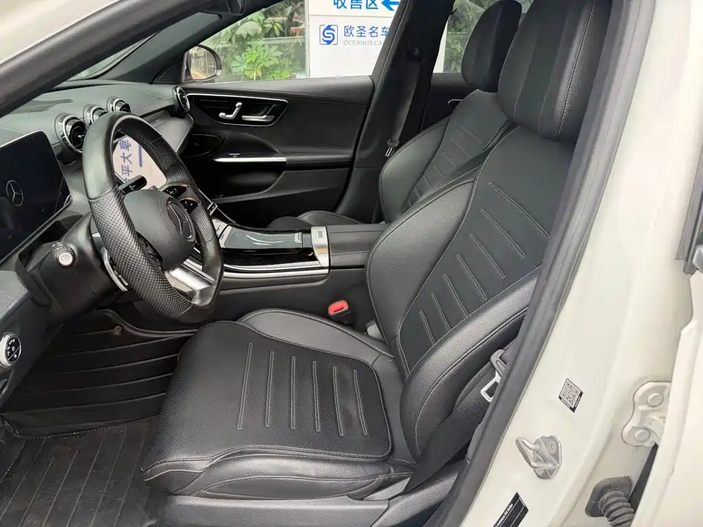Mercedes-Benz C-Class — миниатюра 8
