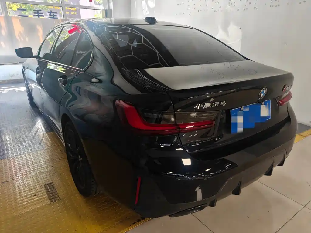 BMW 3 Series — миниатюра 3