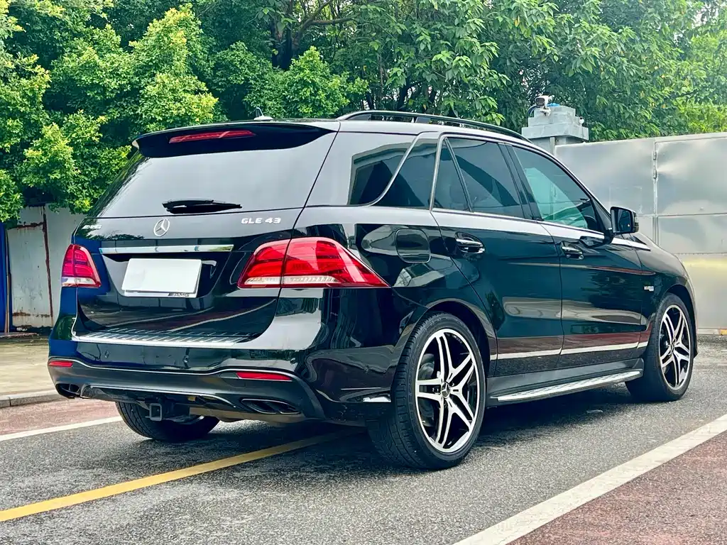Mercedes-Benz GLE AMG — миниатюра 19