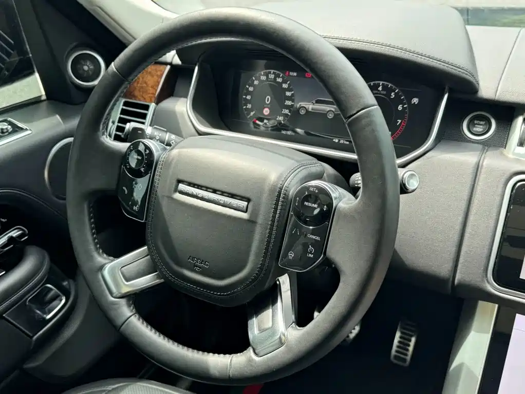 Land Rover Range Rover — миниатюра 27