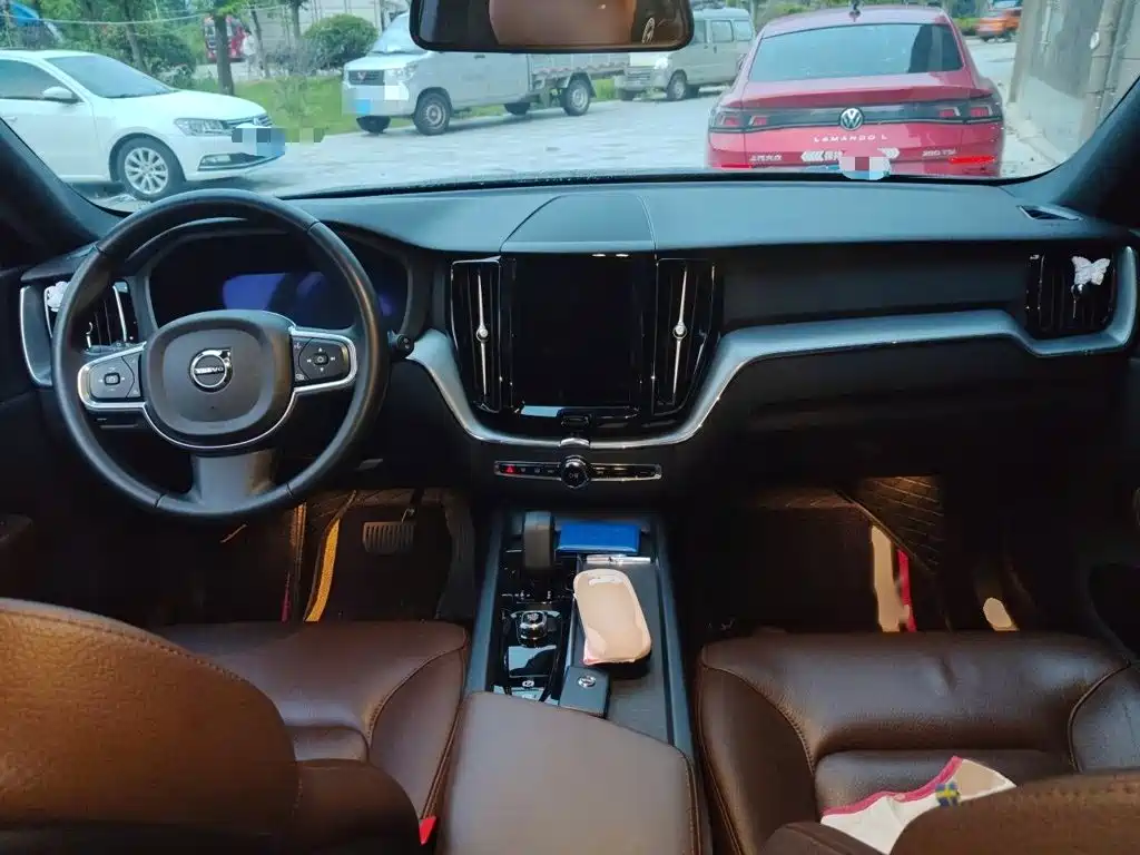 Volvo XC60 — миниатюра 13