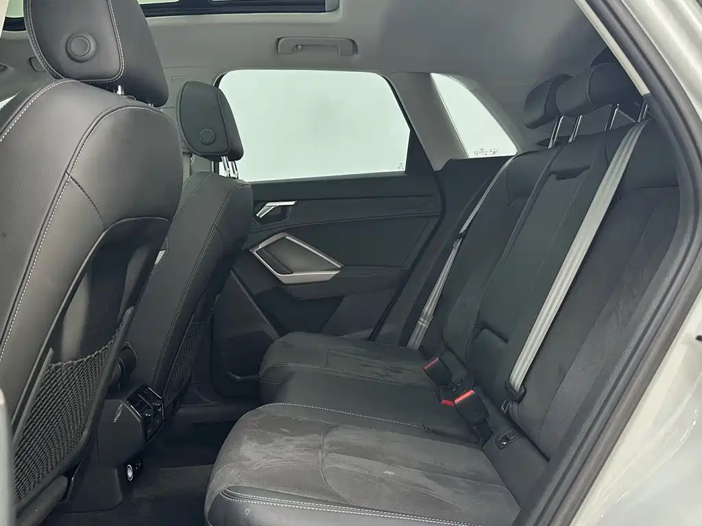 Audi Q3 — миниатюра 8