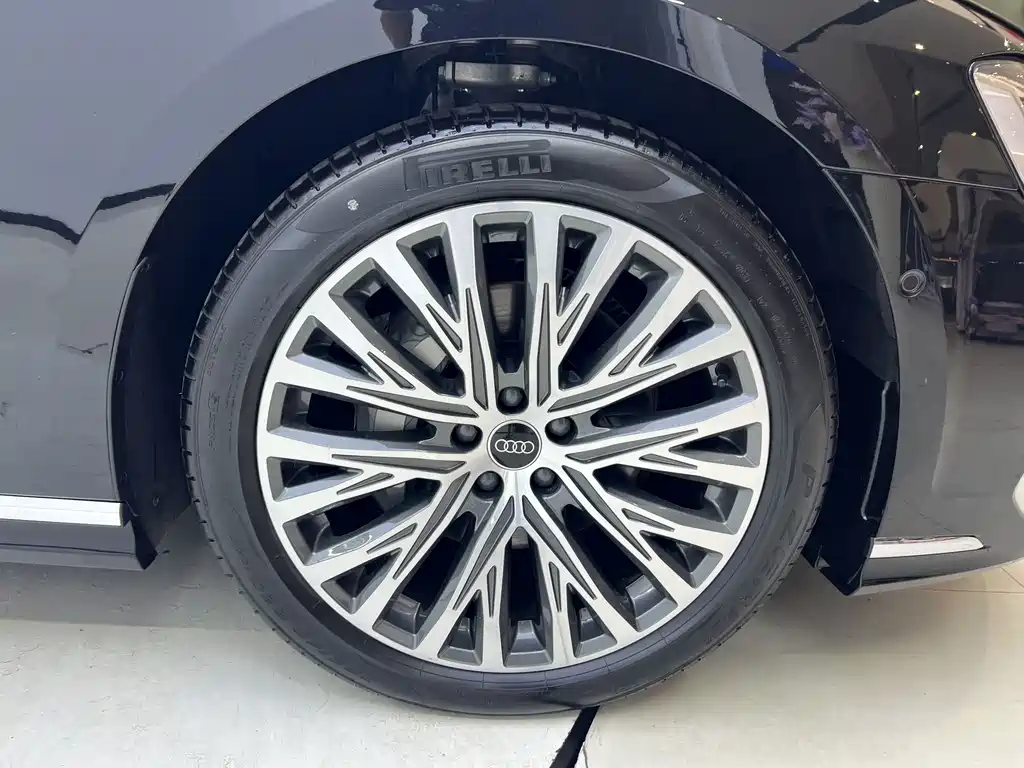 Audi A8 — миниатюра 11