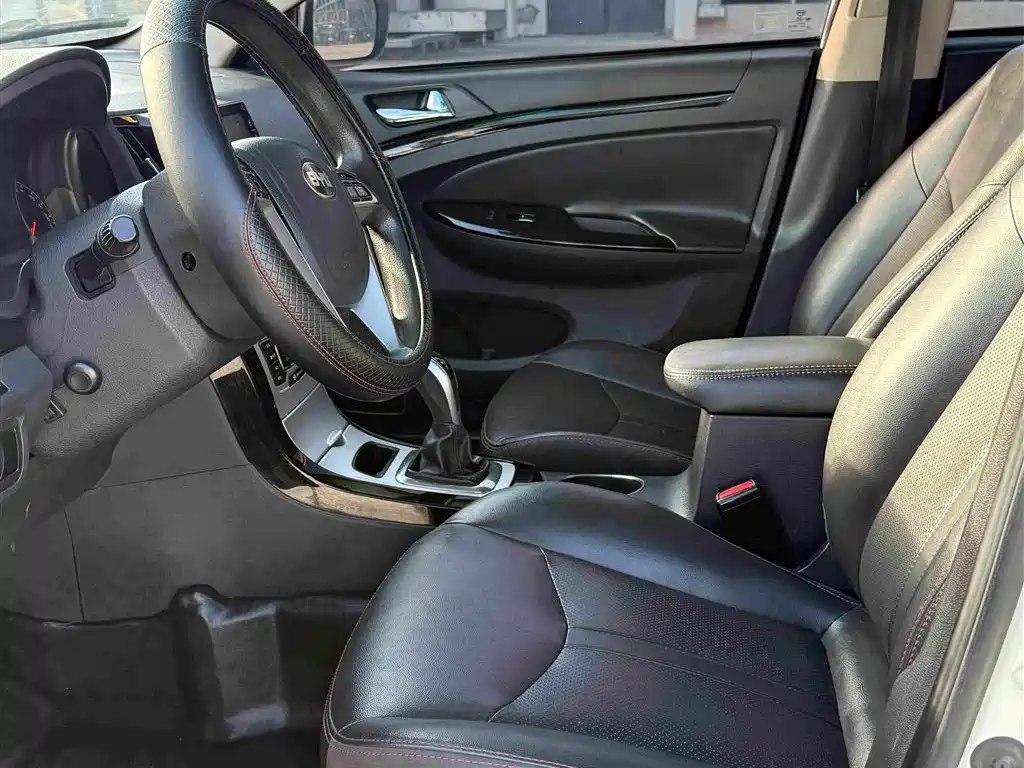 BYD e5 — миниатюра 8