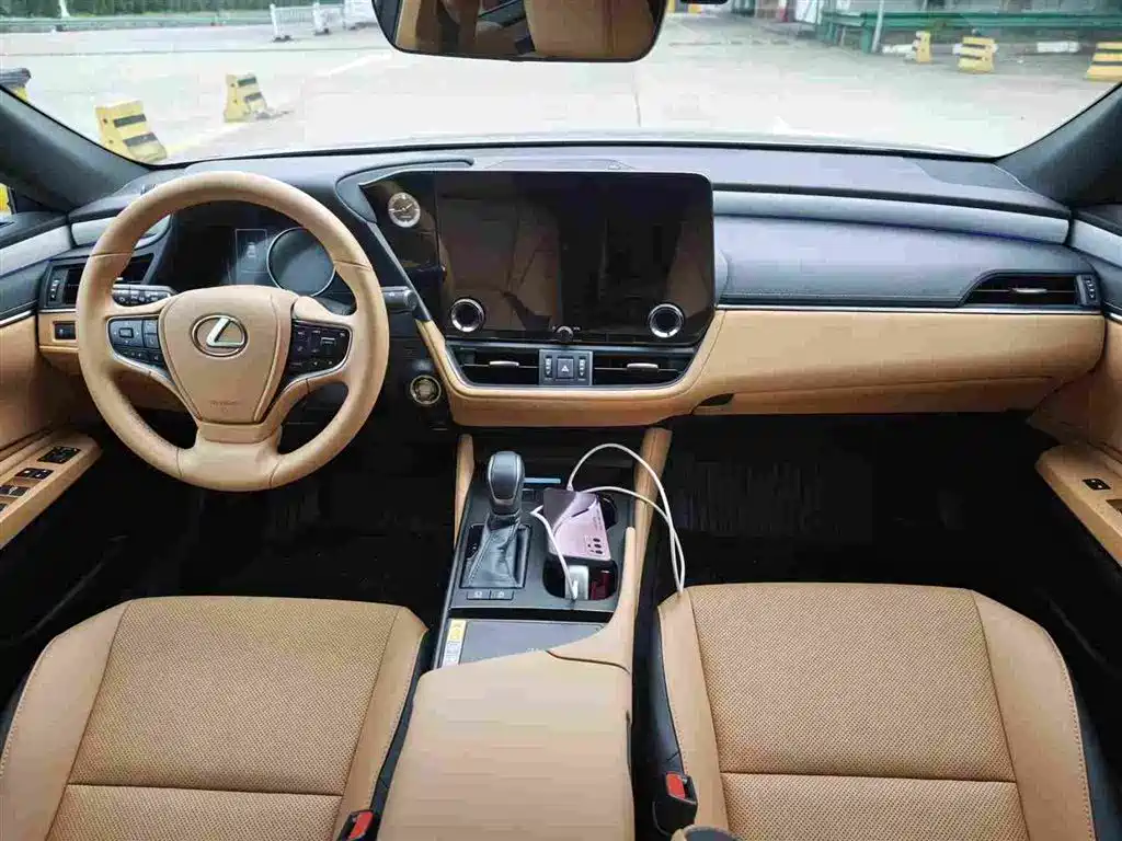 Lexus ES — миниатюра 7