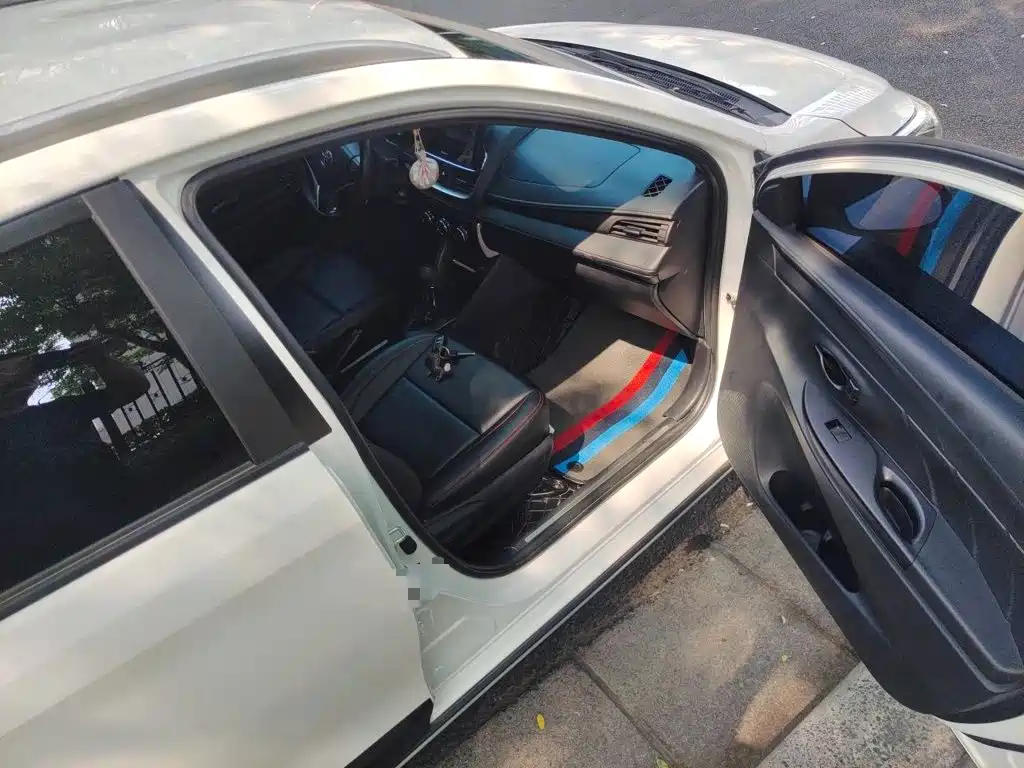 Toyota Yaris L — миниатюра 19