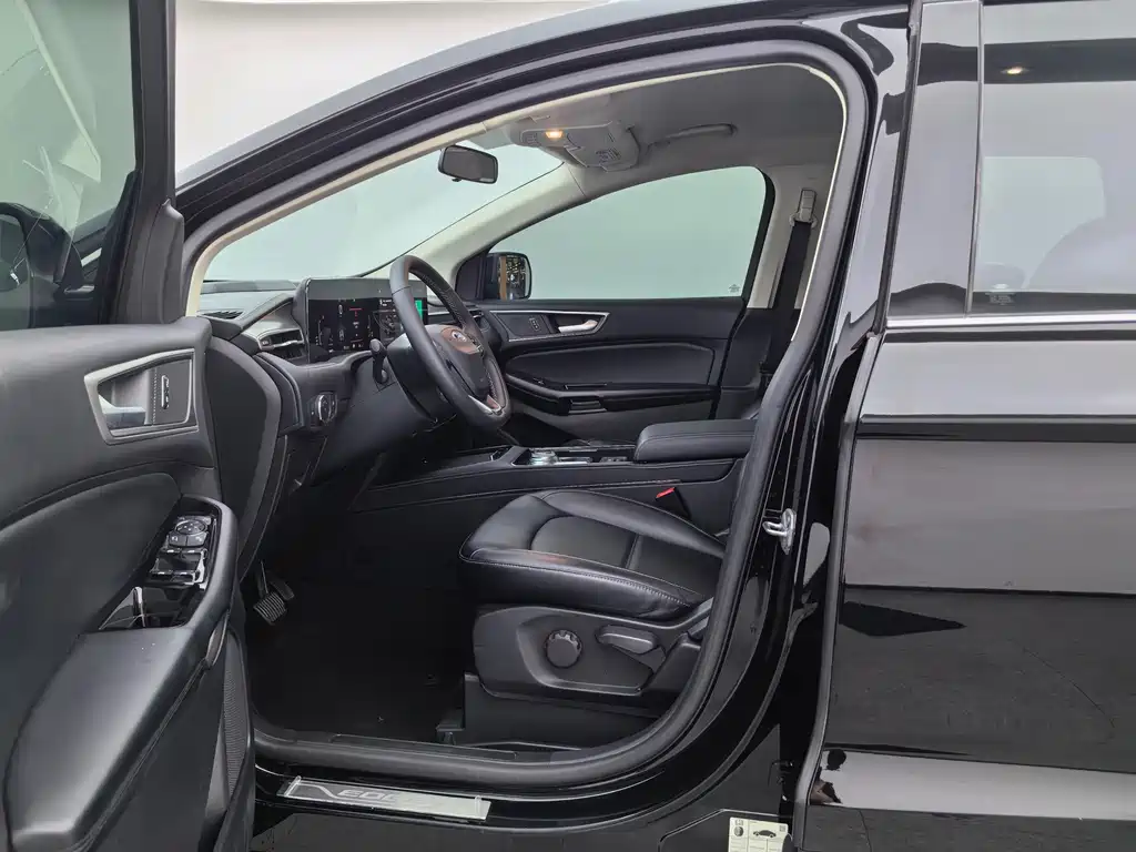Ford Edge — миниатюра 18