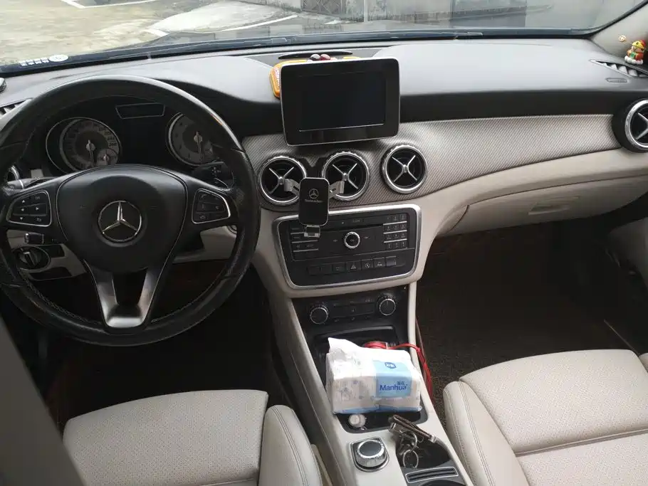 Mercedes-Benz GLA — миниатюра 12