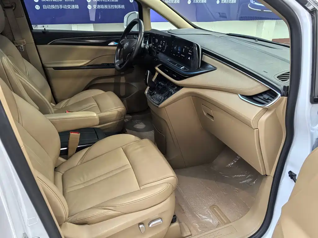 Buick GL8 — миниатюра 8