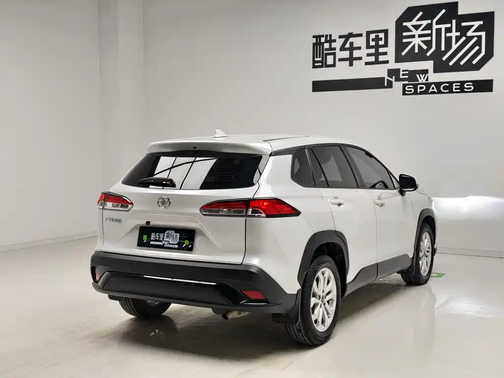 Toyota Frontlander 2.0L CVT Leading Edition, фото 4