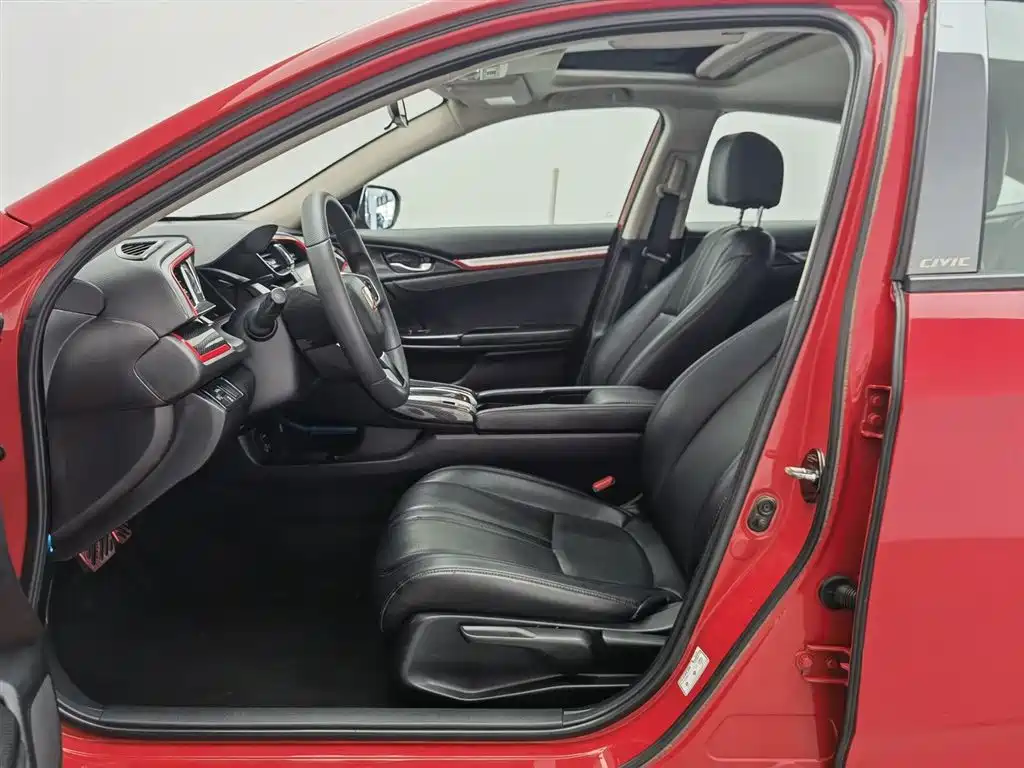 Honda Civic 2016 220TURBO CVT Luxury