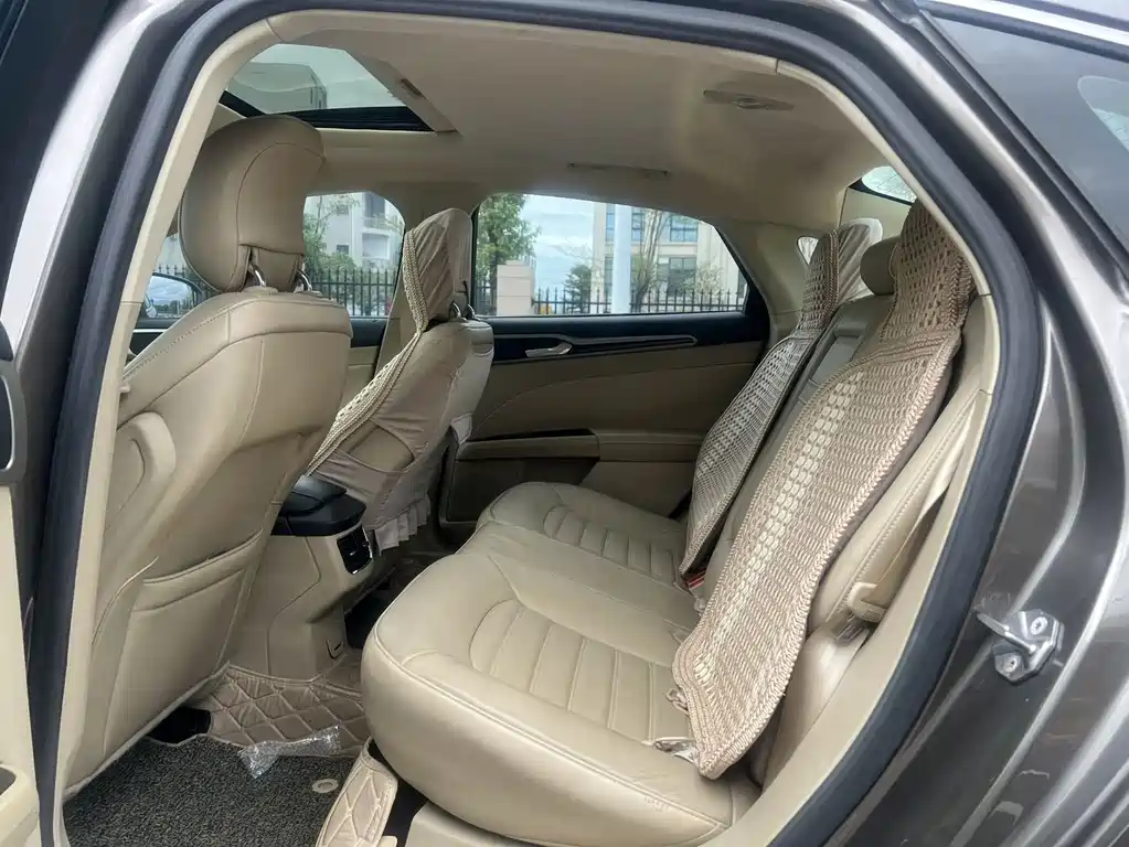 Ford Mondeo — миниатюра 5