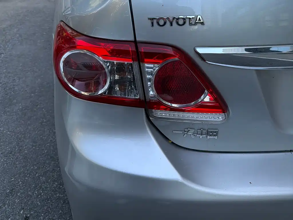 Toyota Corolla — миниатюра 6