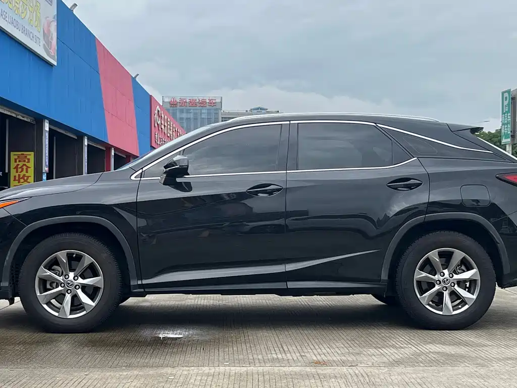 Lexus RX — миниатюра 4