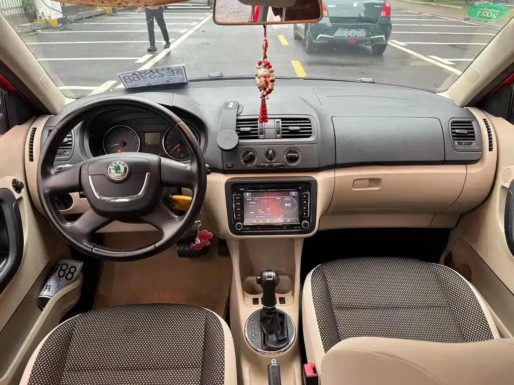 Skoda Fabia — миниатюра 9