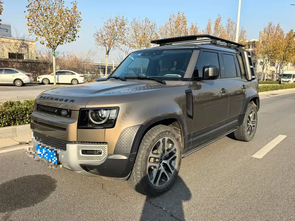 Land Rover Defender 2021