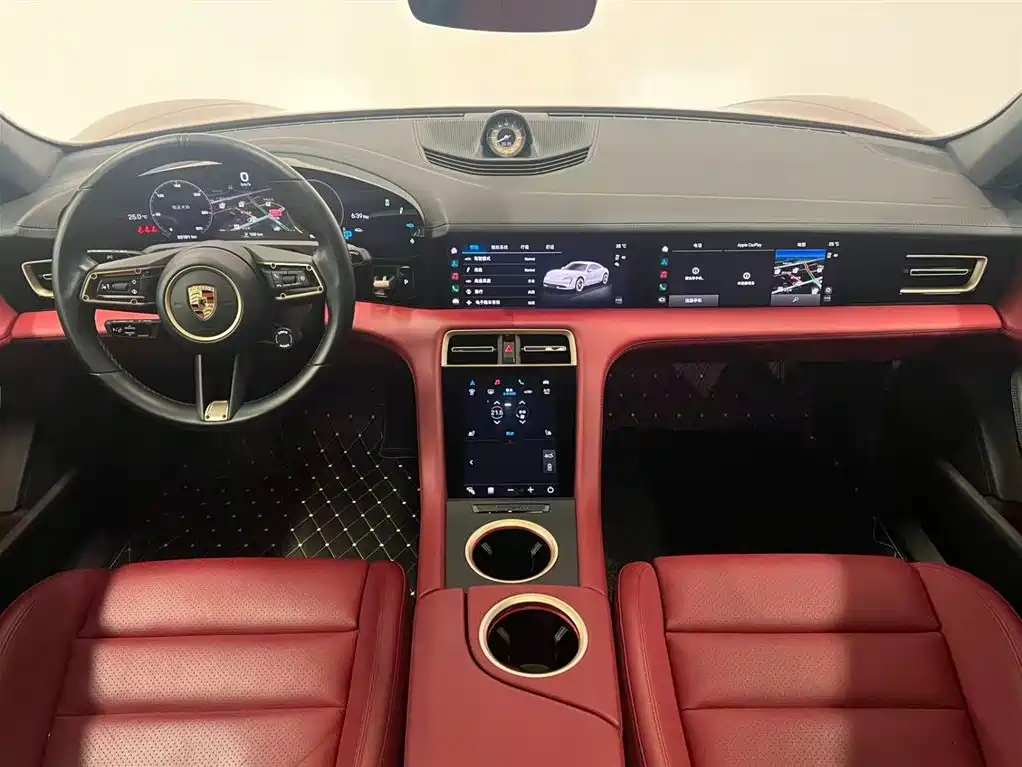 Porsche Taycan — миниатюра 8