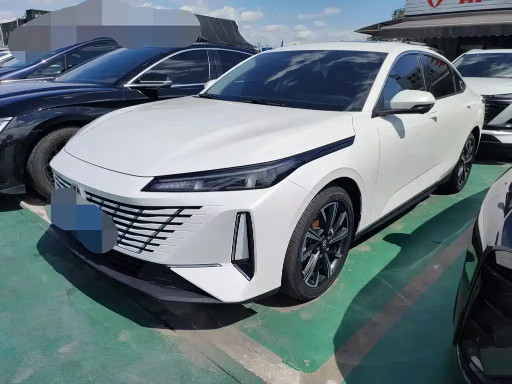 2024 Changan Eado - zdjęcie 1 z 12