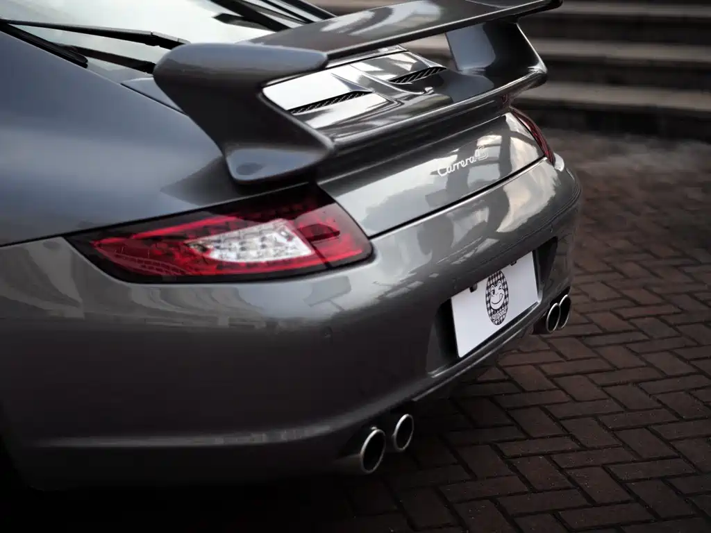 Porsche 911 2006 Carrera S AT 3.8L