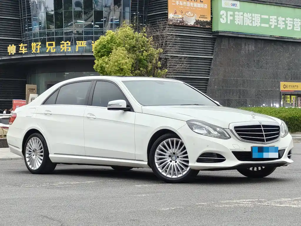 Mercedes-Benz E-Class — миниатюра 3
