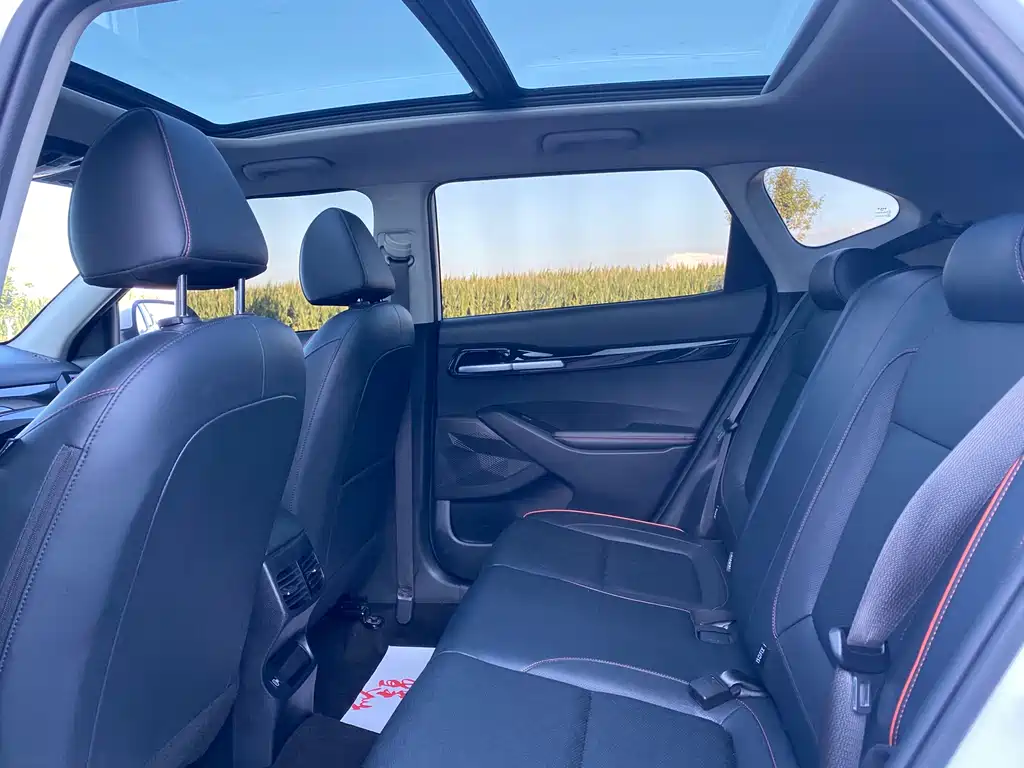 Kia Seltos — миниатюра 11