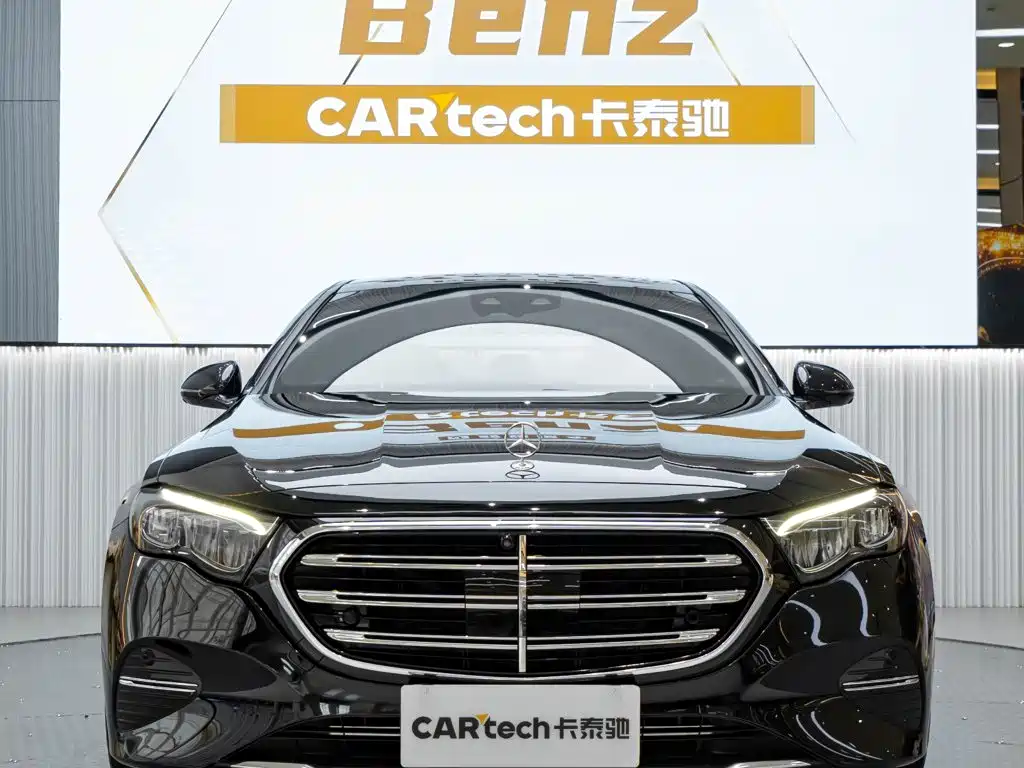 Mercedes-Benz E-Class — миниатюра 2