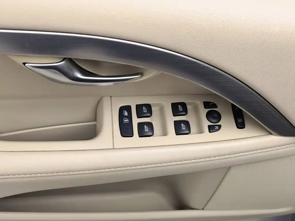 Volvo S80L — миниатюра 9