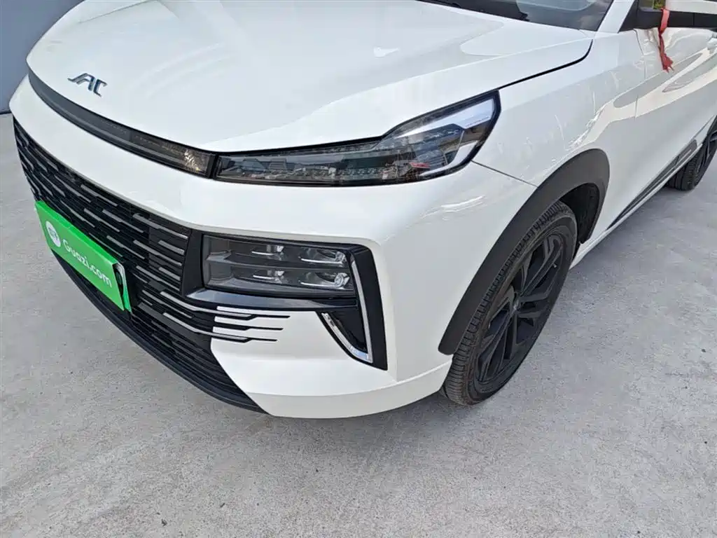 JAC JAC QX PHEV — миниатюра 24