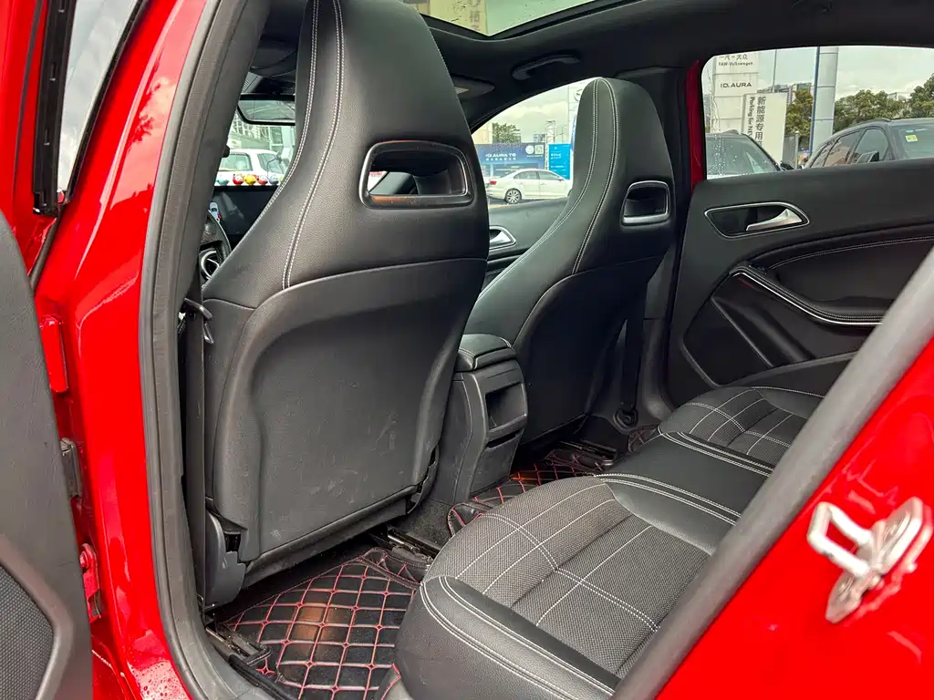Mercedes-Benz A-Class (Import) — миниатюра 18