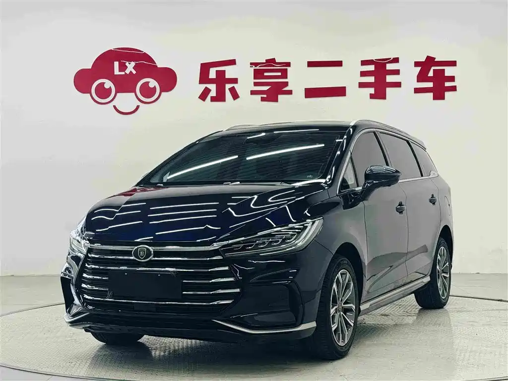 BYD MAX