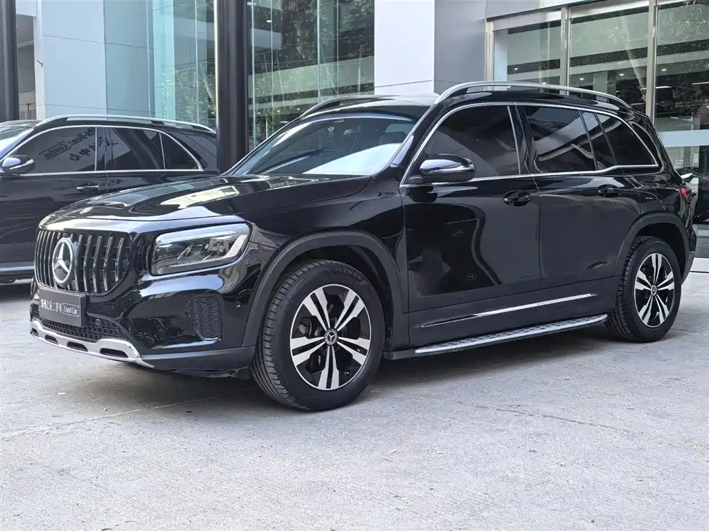 Mercedes-Benz GLB 2024