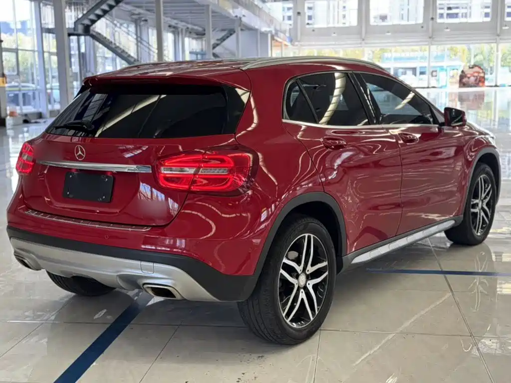Mercedes-Benz GLA — миниатюра 7