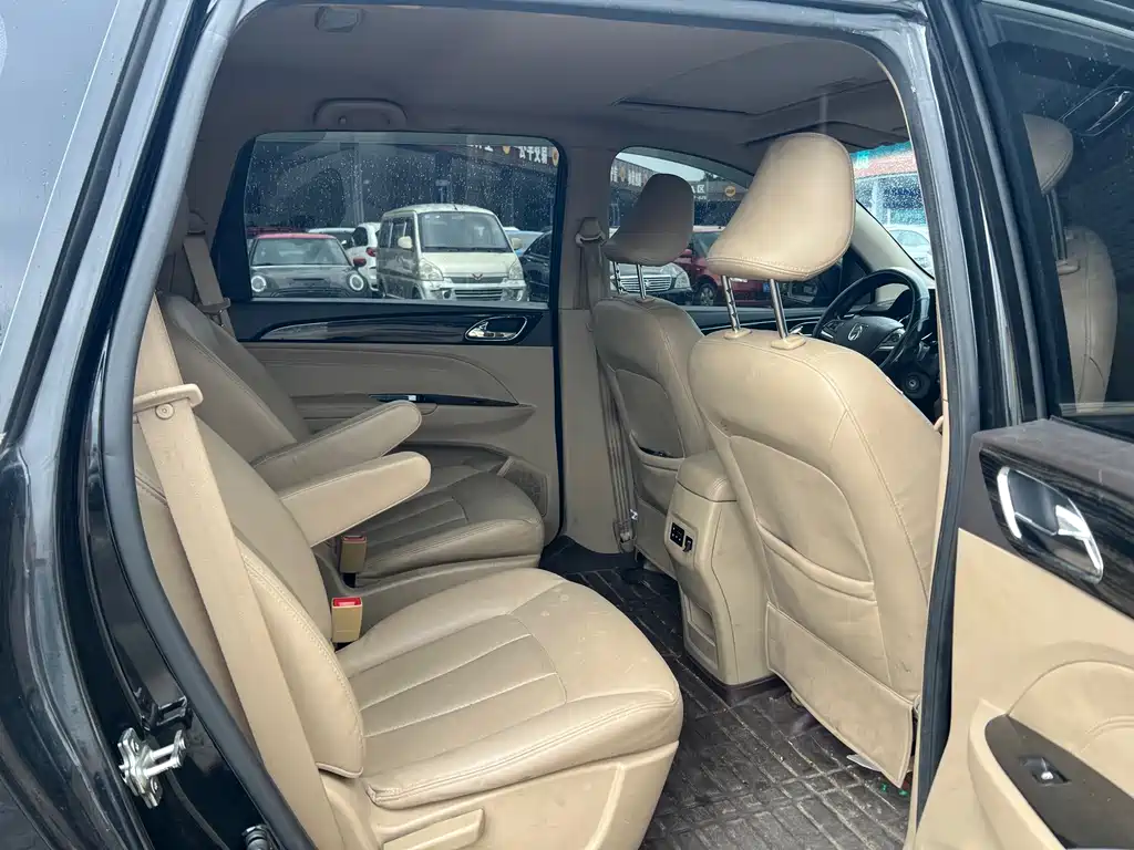 Baojun 730 — миниатюра 10