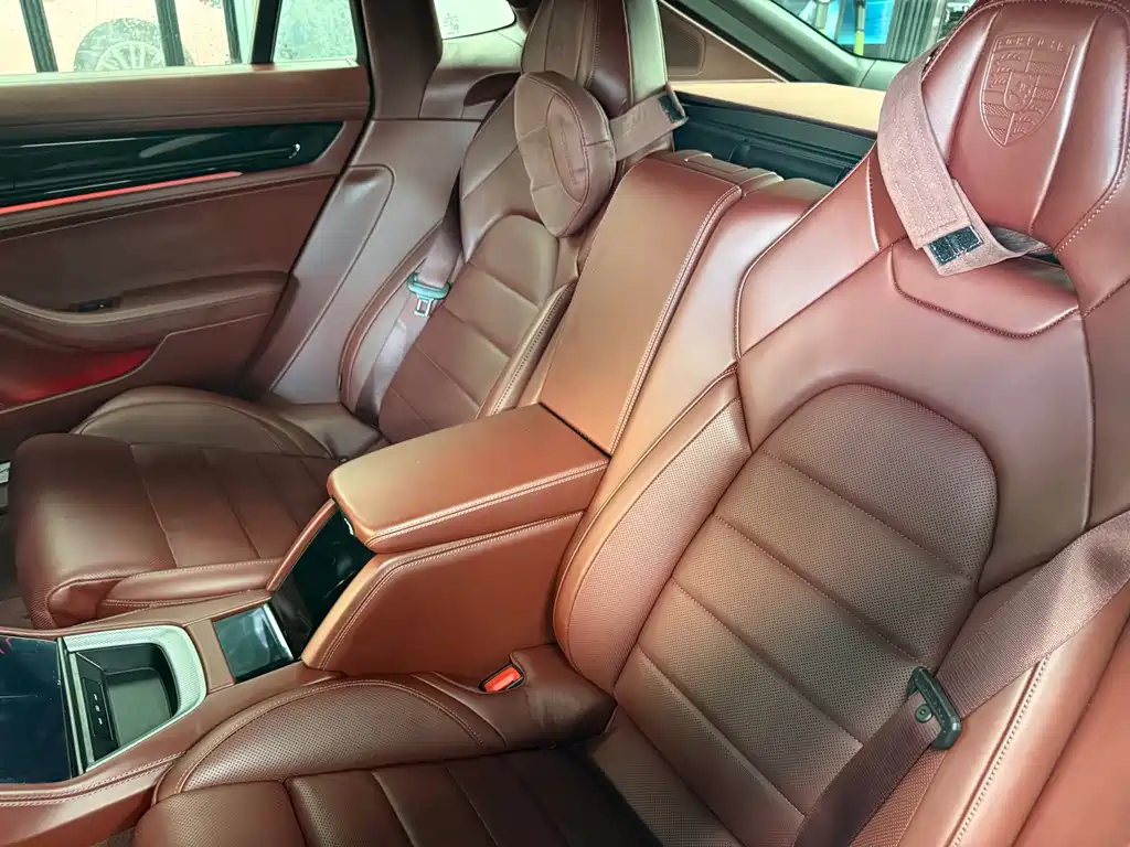 Porsche Panamera — миниатюра 7