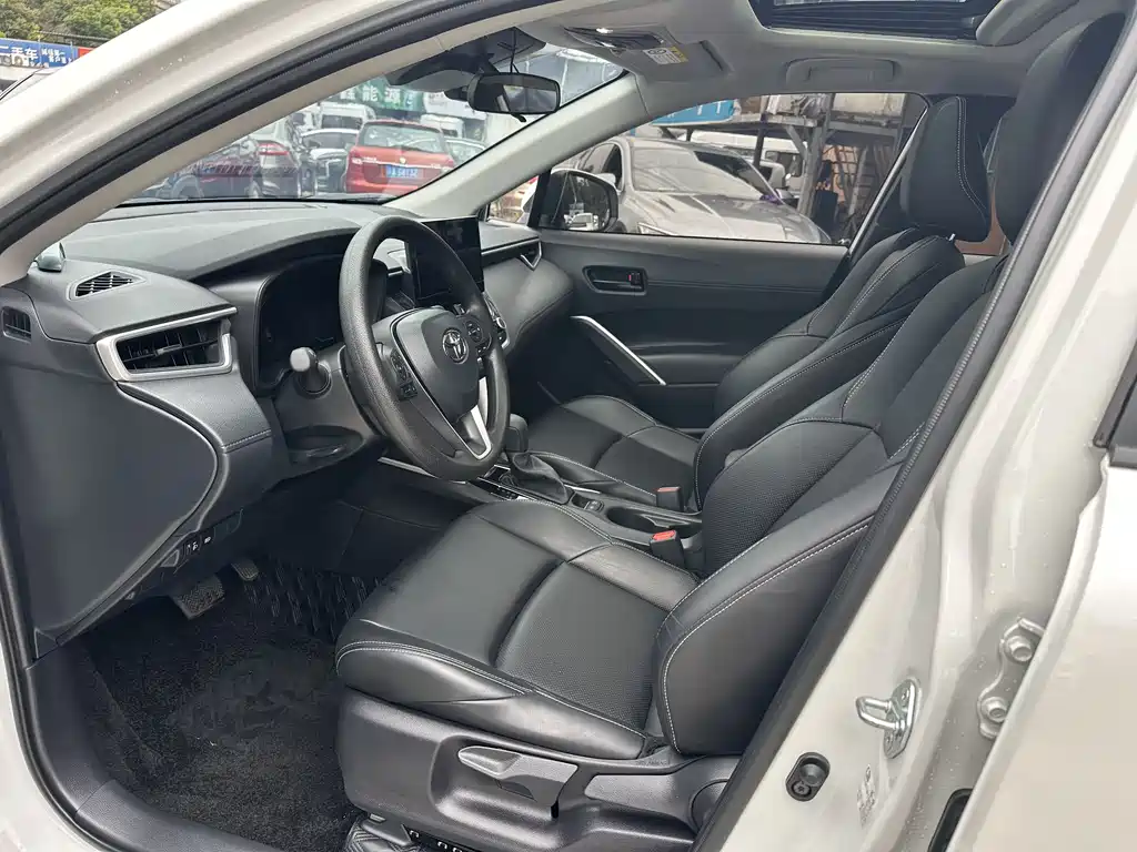 Toyota Frontlander 2024 2.0L CVT Lead