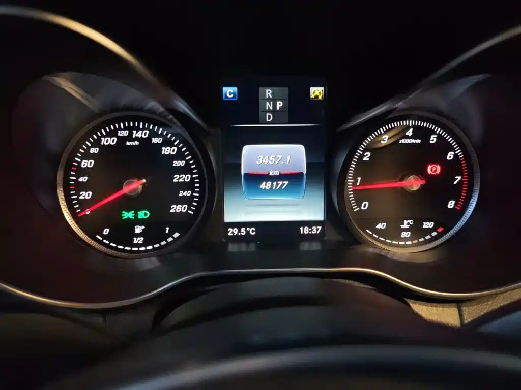 Mercedes-Benz C-Class — миниатюра 13