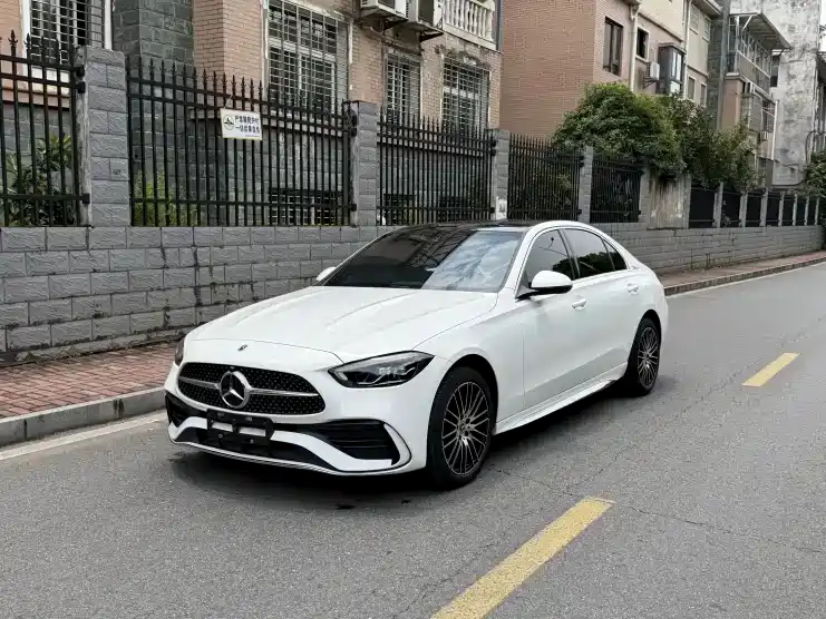 Mercedes-Benz C-Class 2023