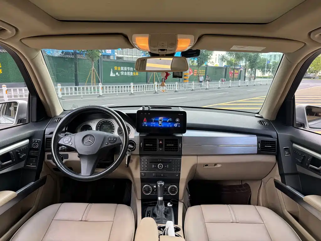 Mercedes-Benz GLK-Class (Import) — миниатюра 8