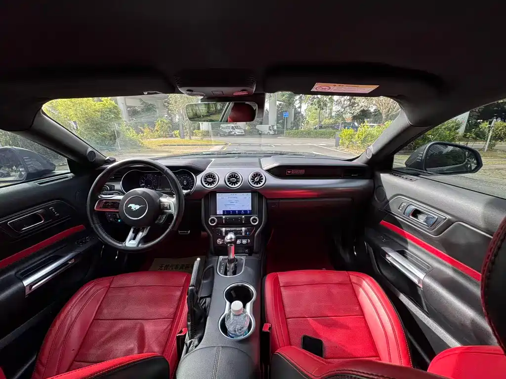 Ford Mustang 2020 2.3L EcoBoost