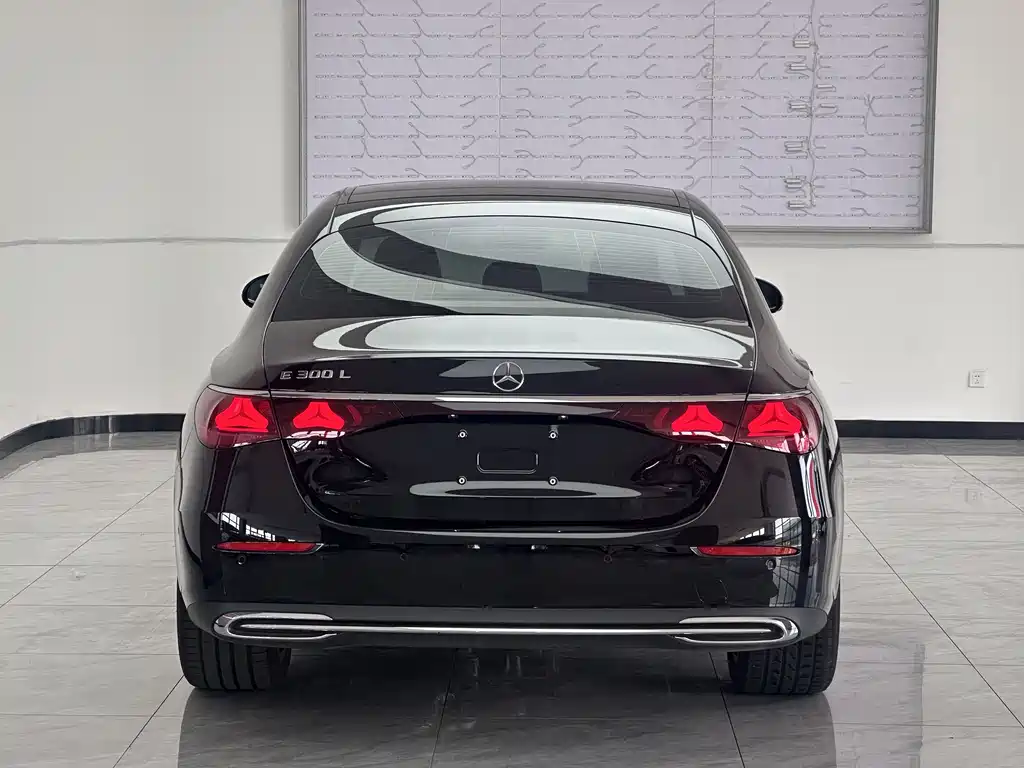 Mercedes-Benz E-Class E 2026 E 300 L Luxury