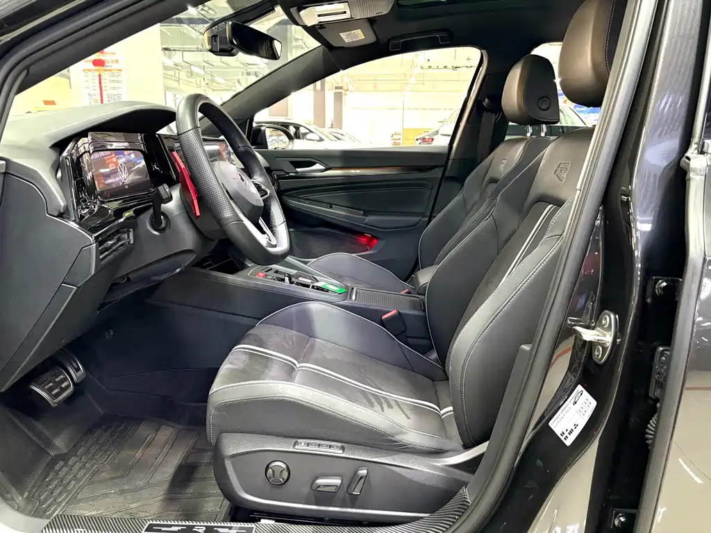 Volkswagen Golf — миниатюра 4