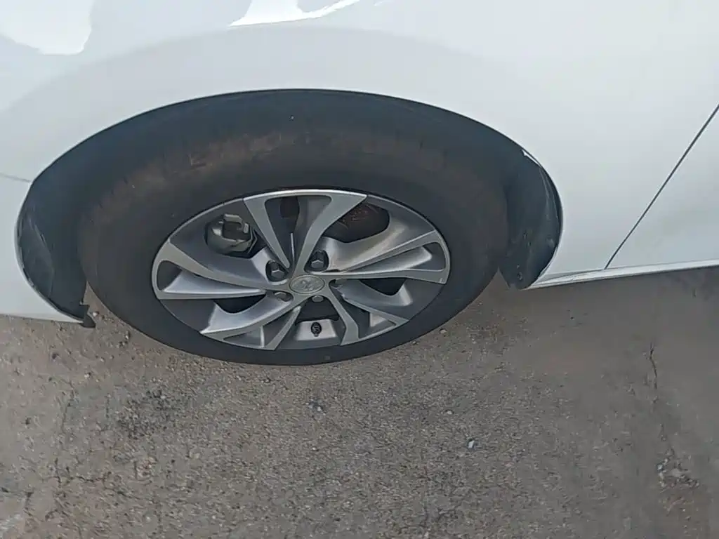 Buick Verano — миниатюра 23